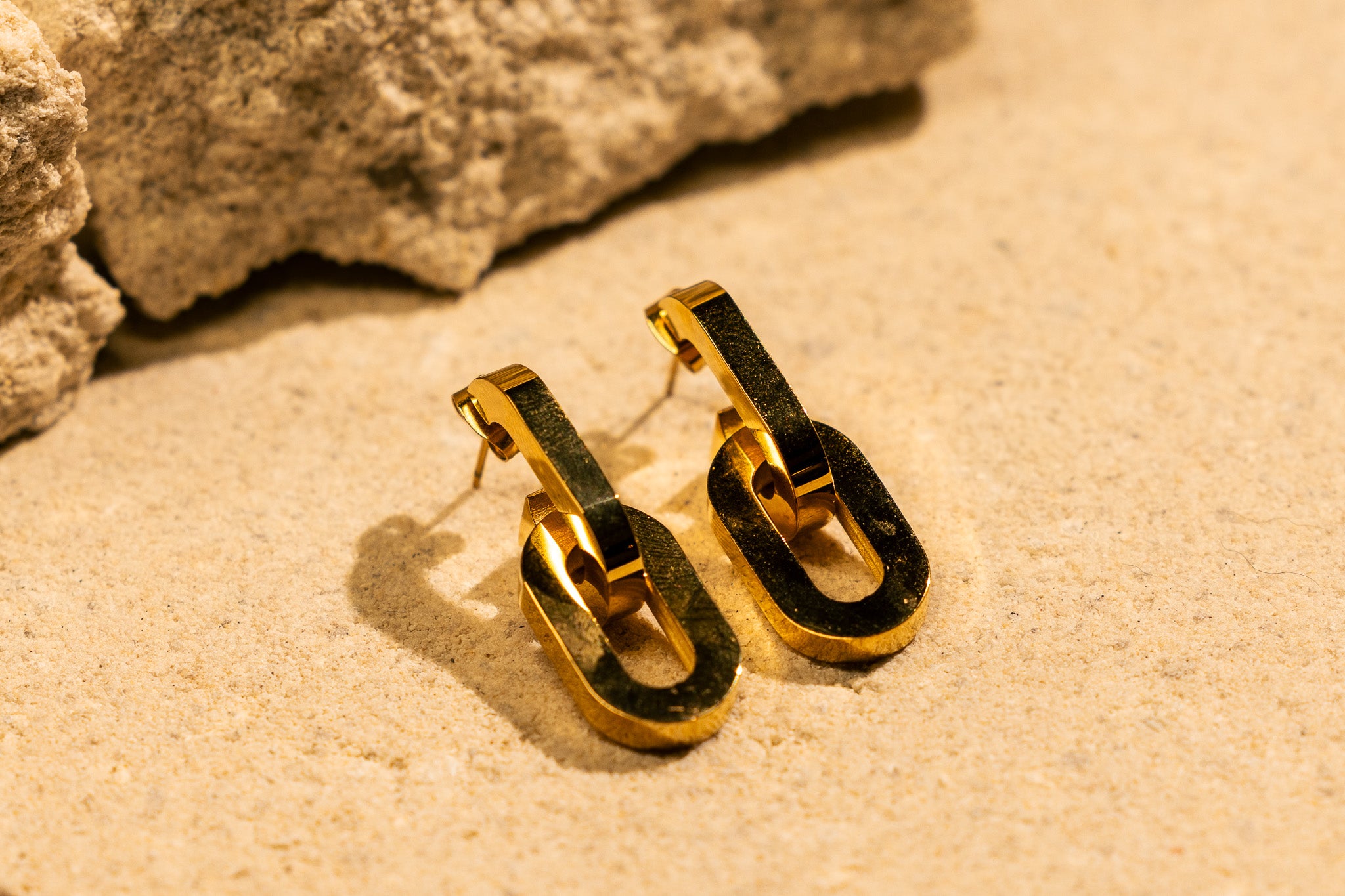 Hibiscus Muse Earrings